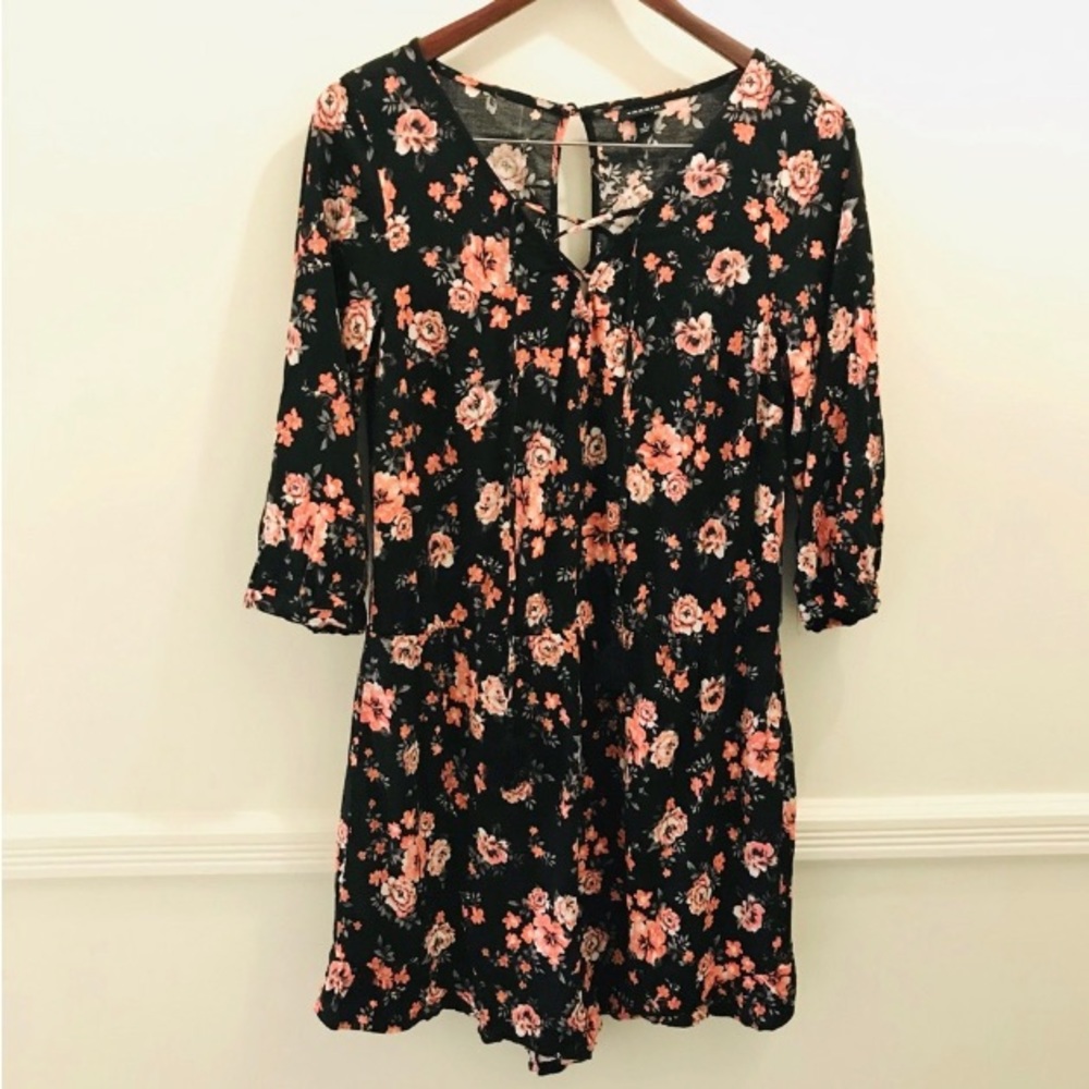 Torrid 1X Lace Up Floral Print
Romper shorts black